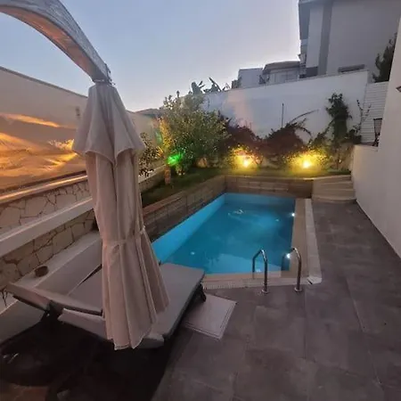 Center With Pool Leylacanhouse * Çeşme